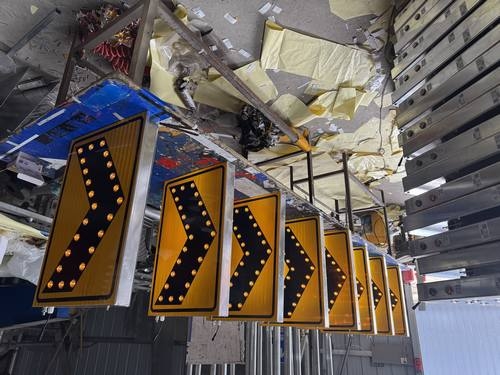 吕梁太阳能交通标牌的核心部件是电池,电池多久